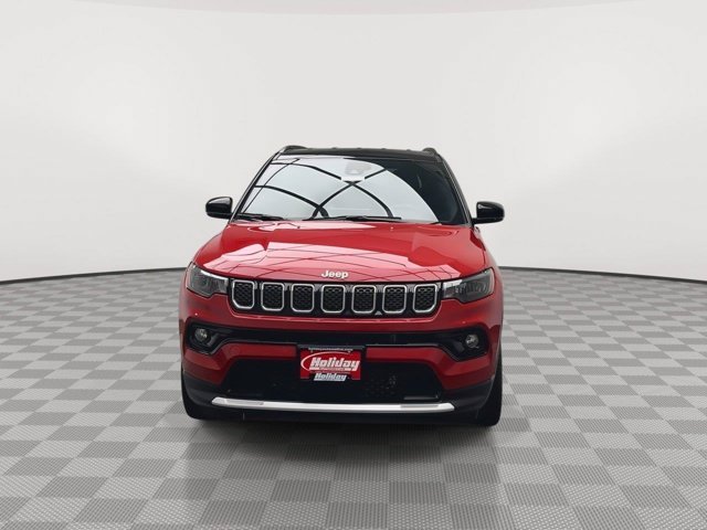 Used 2023 Redline Pearlcoat Jeep Limited image 32
