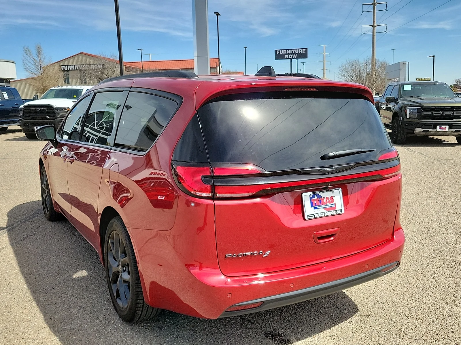 New 2026 Red Hot Pearlcoat Chrysler SELECT image 3