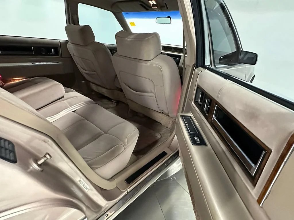 Used 1989  Cadillac NA image 57