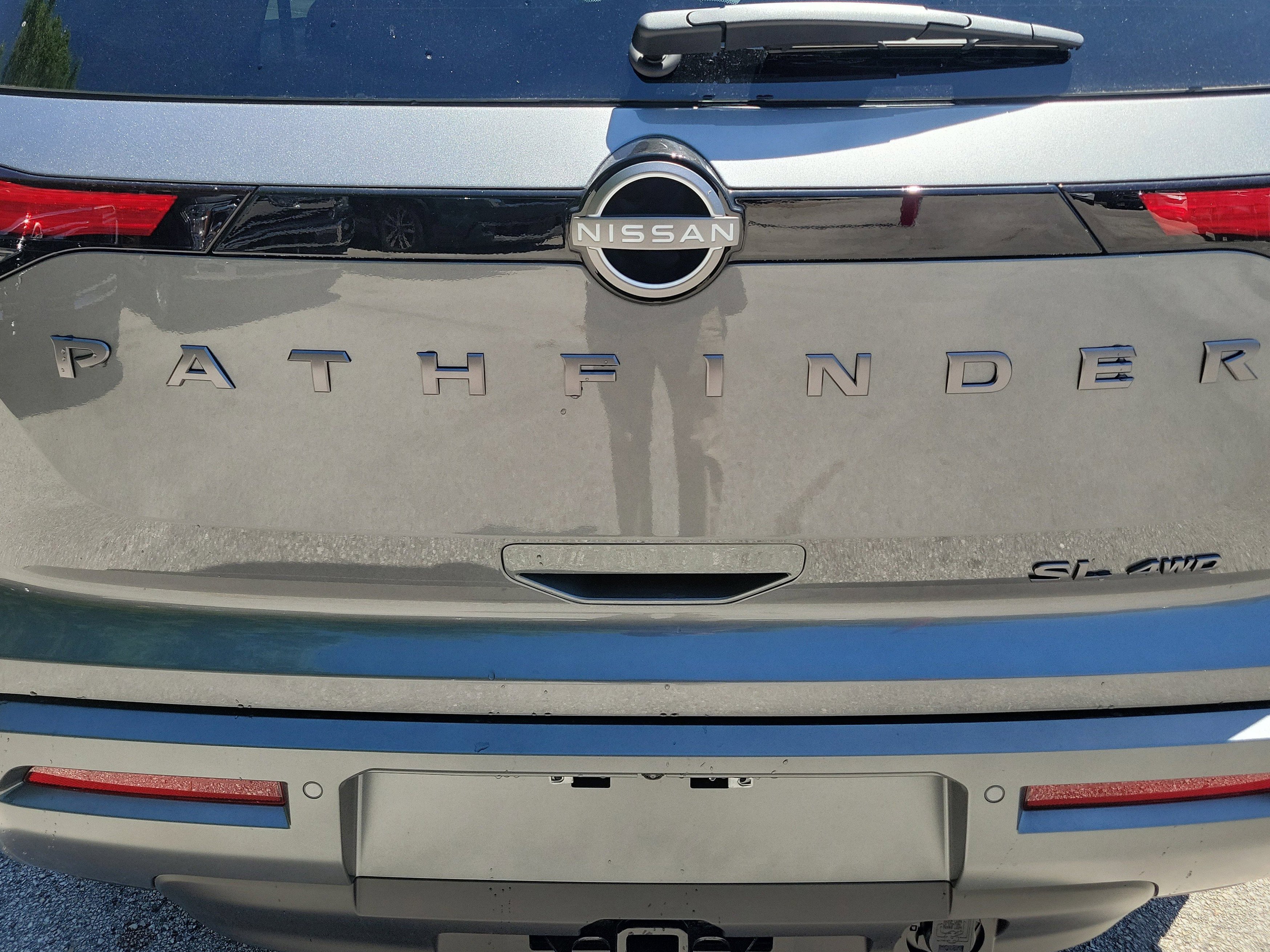 New 2026 Gun Metallic Nissan SL image 10