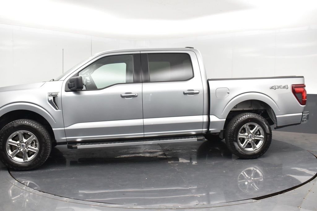 Used 2025 Silver Ford XLT image 16