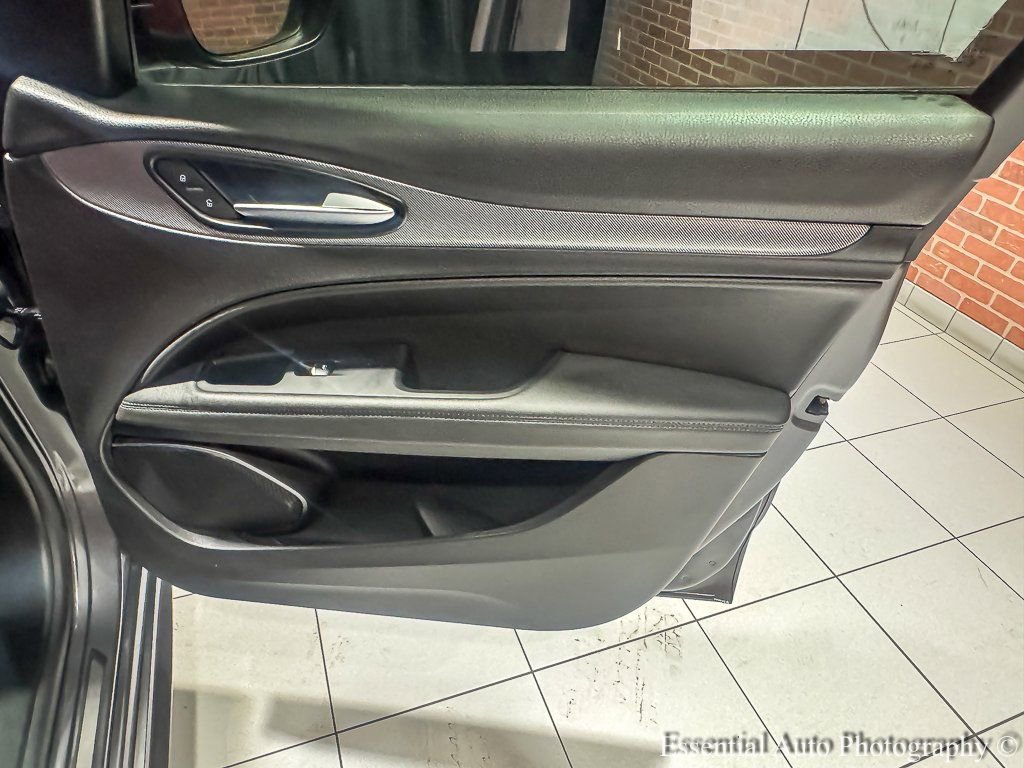 2023 ALFA ROMEO STELVIO - Image 32