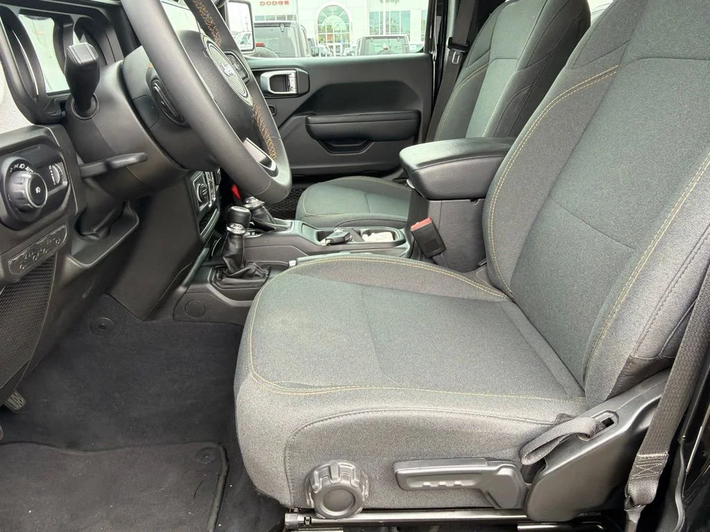 Used 2025 Black Jeep Sport S image 19
