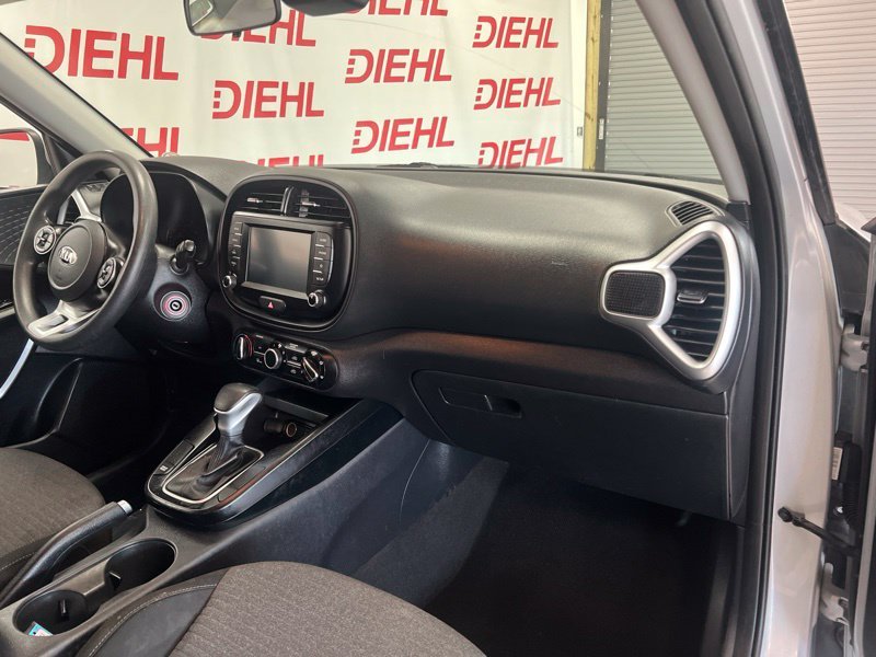 Used 2020 Silver Kia S image 13