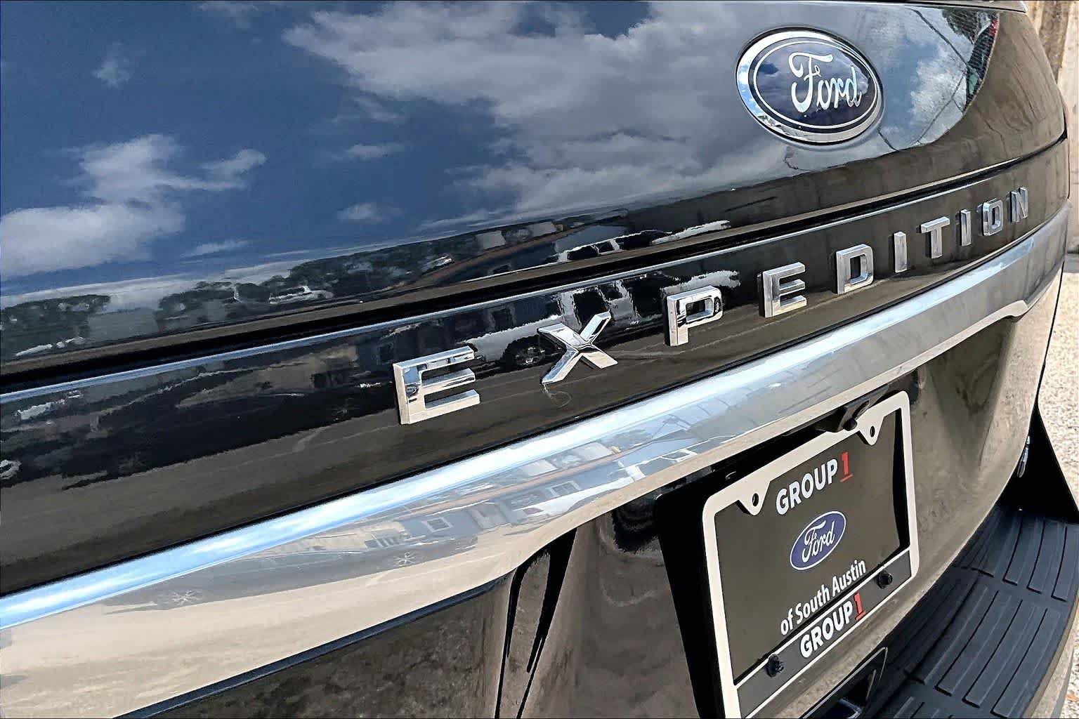 Certified Used 2022 Dark Ford Platinum image 13