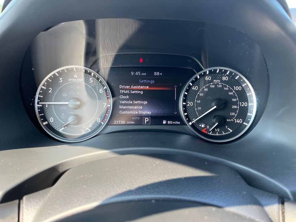 Used 2023 White Nissan SL image 15