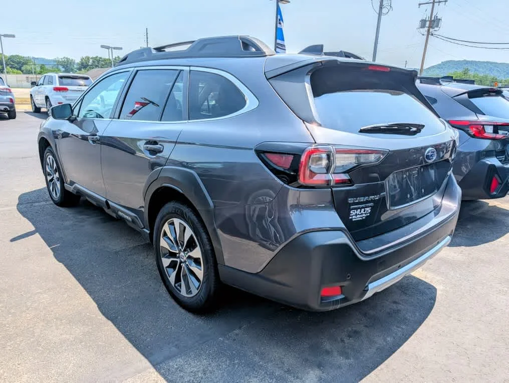 Used 2023 Magnetite Gray Metallic Subaru Limited image 4