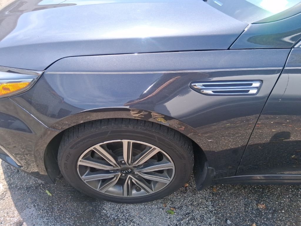 Used 2019 Gray Kia LX image 8