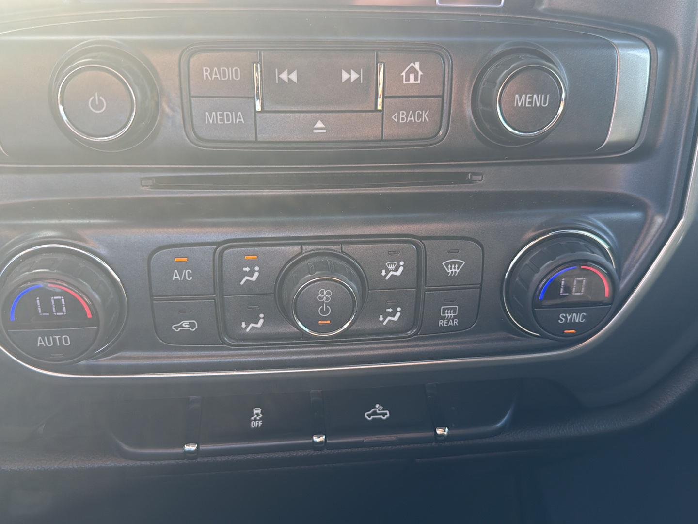 Used 2018 CAJUN RED TINTCOAT Chevrolet LT image 20
