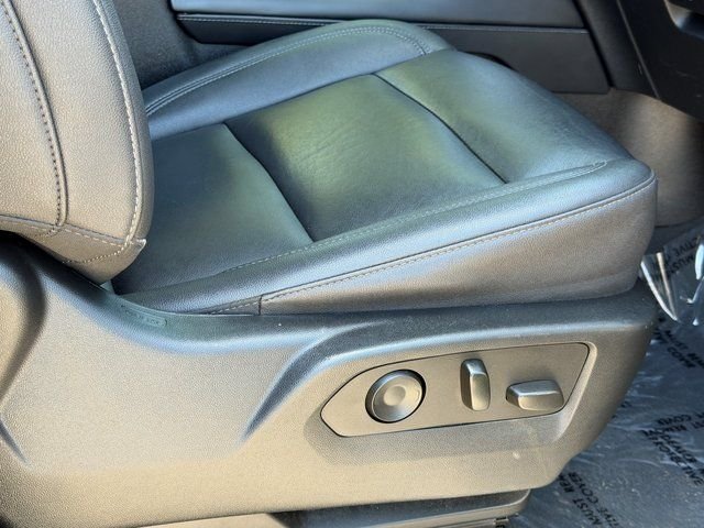 Used 2023 Blue Chevrolet LT image 29
