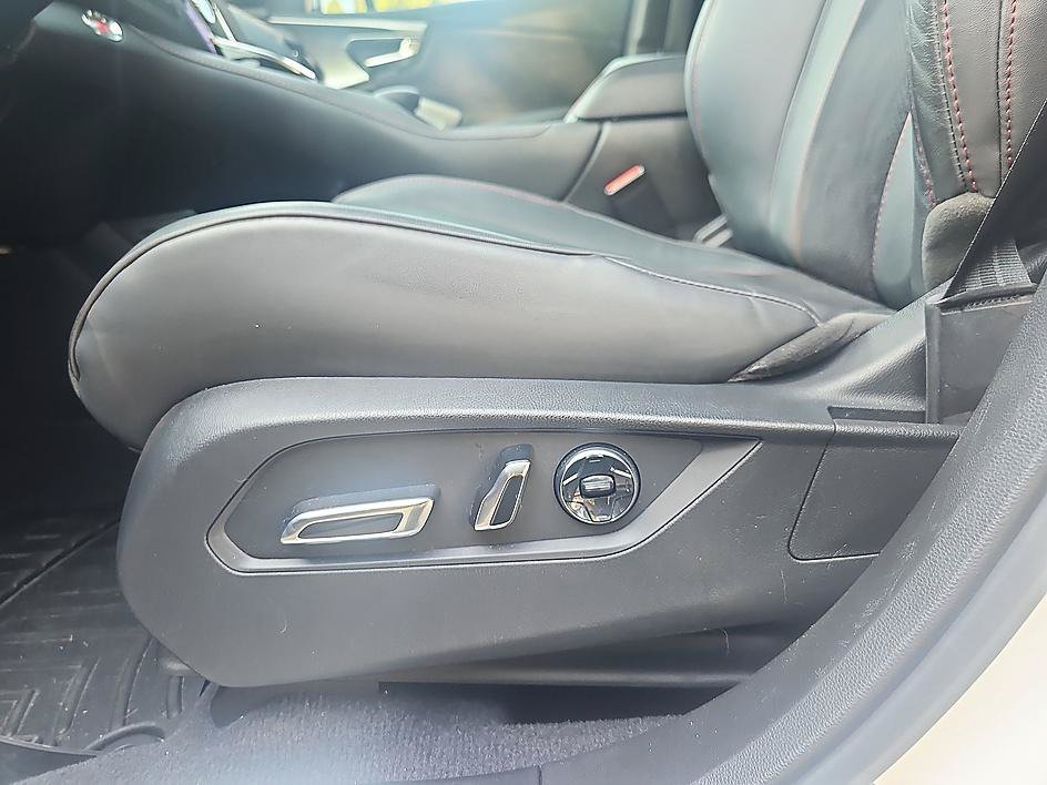 Used 2022 Platinum White Pearl Acura A-Spec Advance Package image 16
