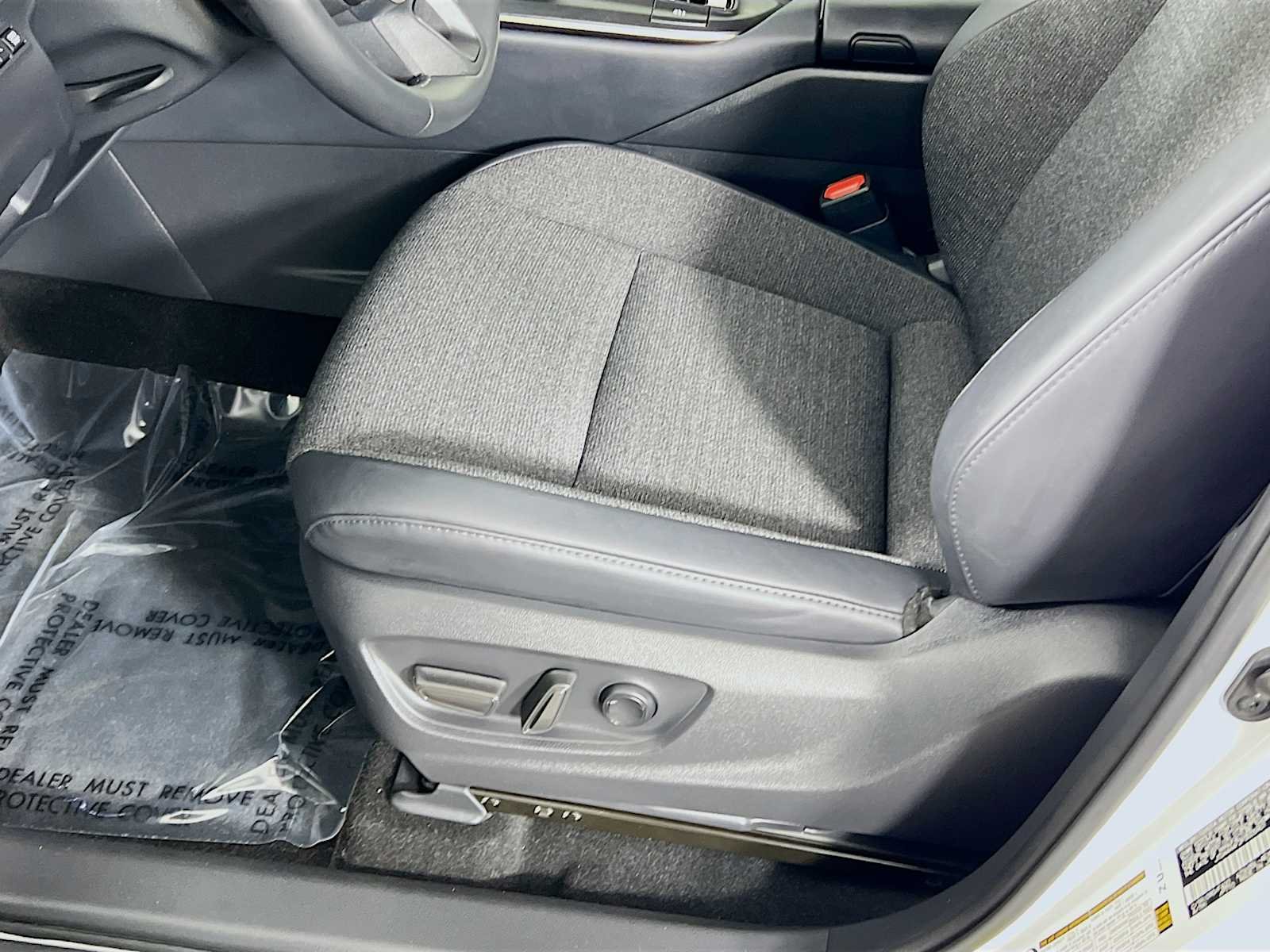 Used 2023 Oxygen White Toyota XLE image 20