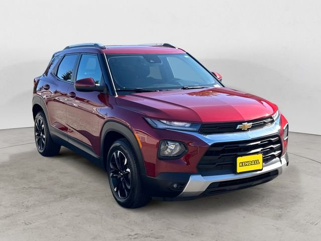 Used 2022 Crimson Chevrolet LT image 3