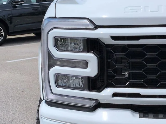 New 2026 Oxford White Ford F-250® XLT image 10