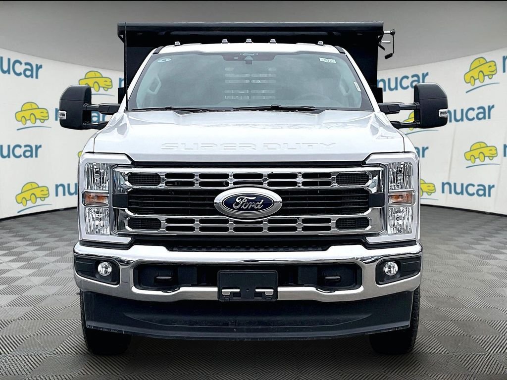 New 2026 Oxford White Ford XL image 3