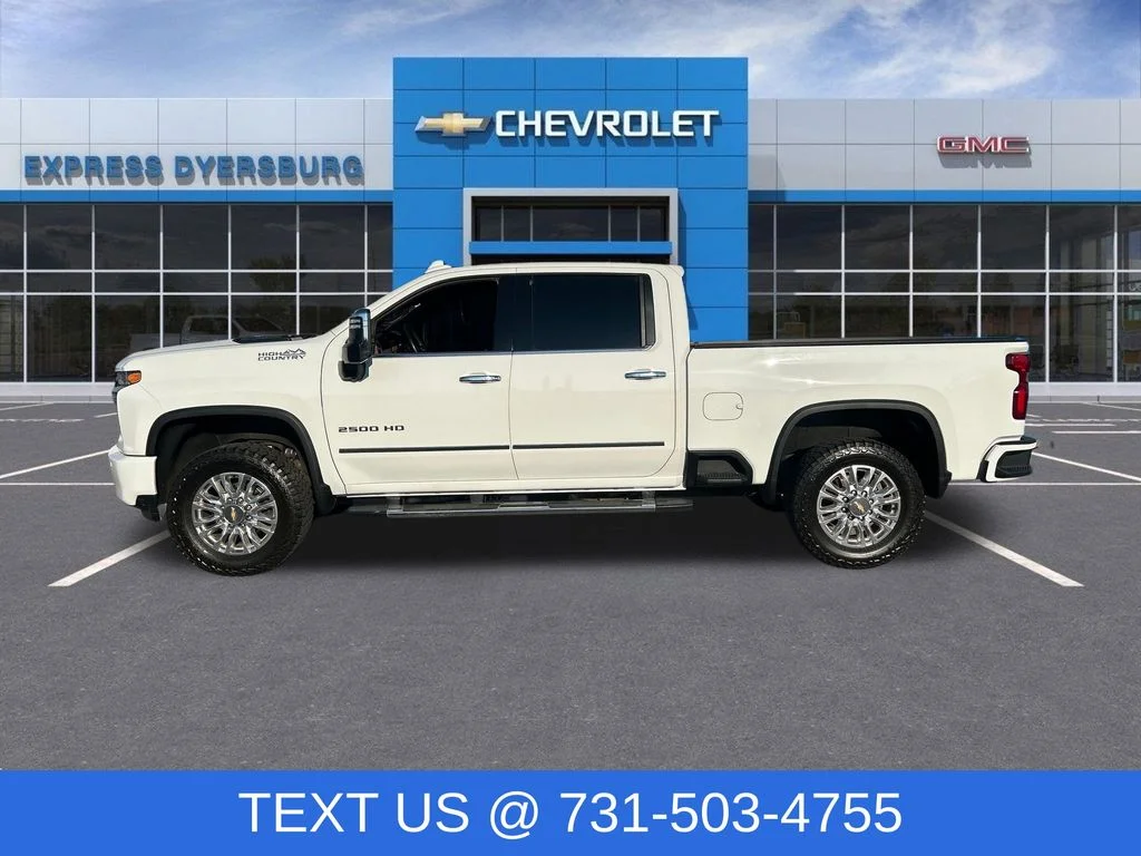 Used 2022 White Chevrolet High Country image 4