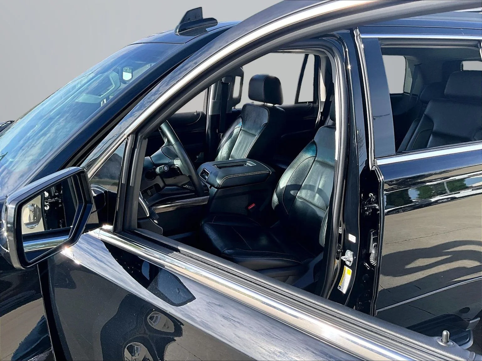 Used 2018 Black Chevrolet LT image 26
