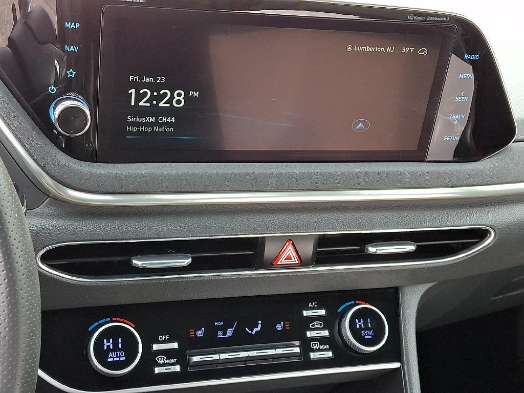 Used 2023 Hampton Gray Hyundai SEL Plus image 23