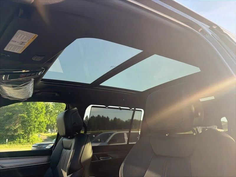 New 2026 High Gloss Black Exterior Paint Jeep Limited Reserve image 22