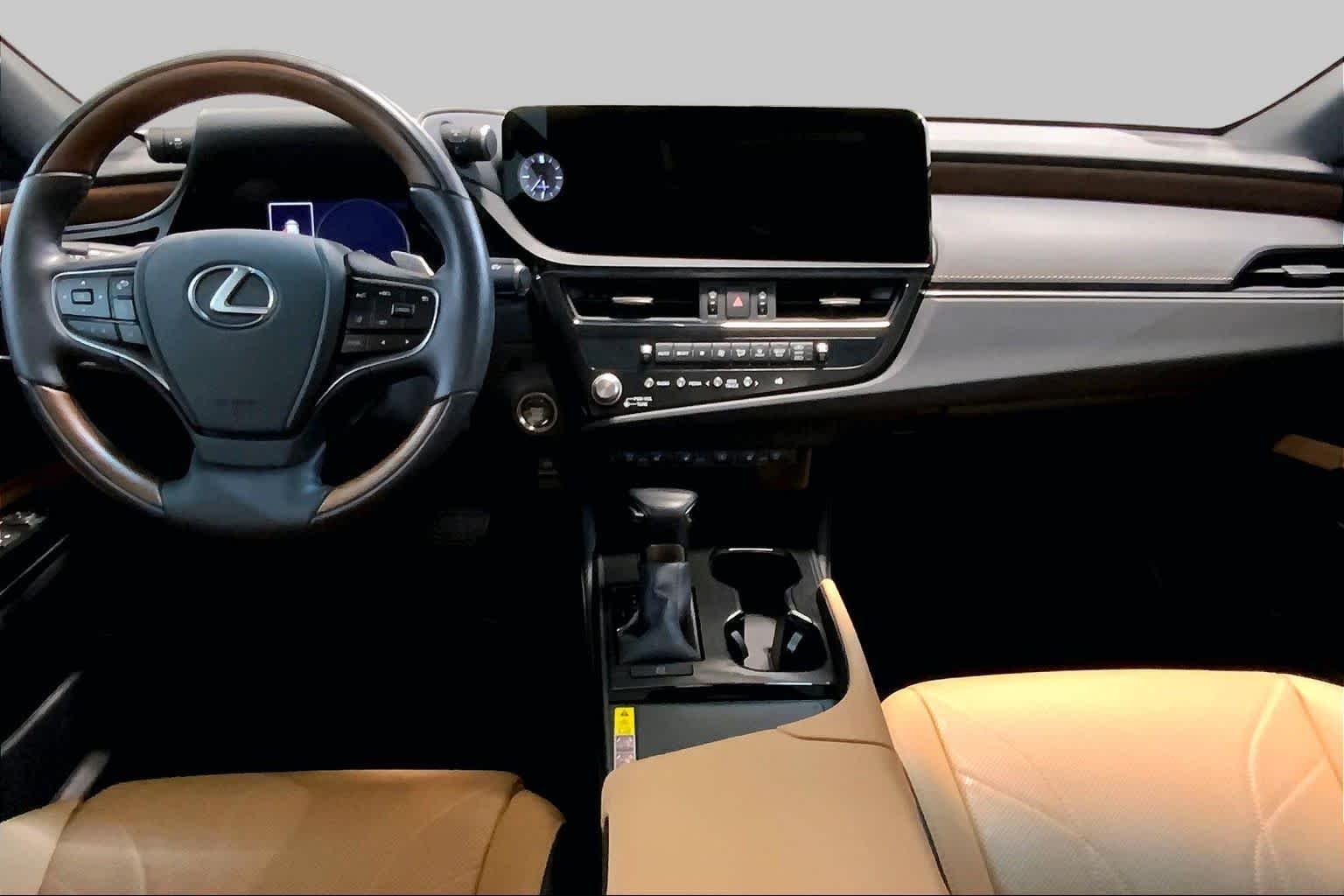 Used 2024 Obsidian Lexus Ultra Luxury image 15