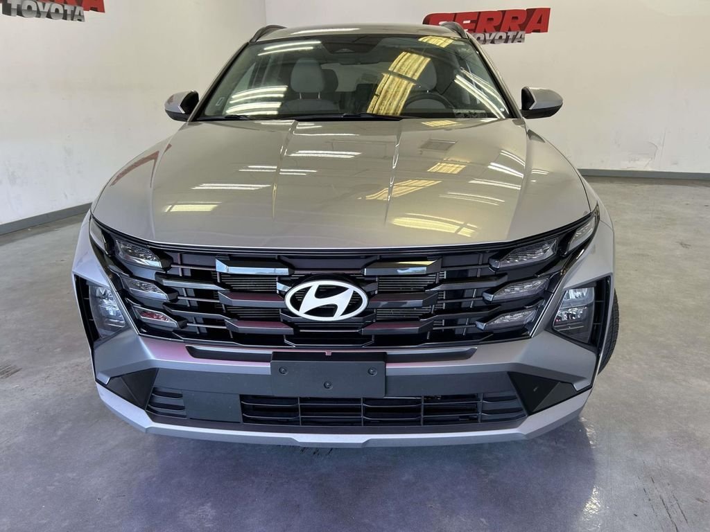 Used 2025 Silver Hyundai SEL image 8