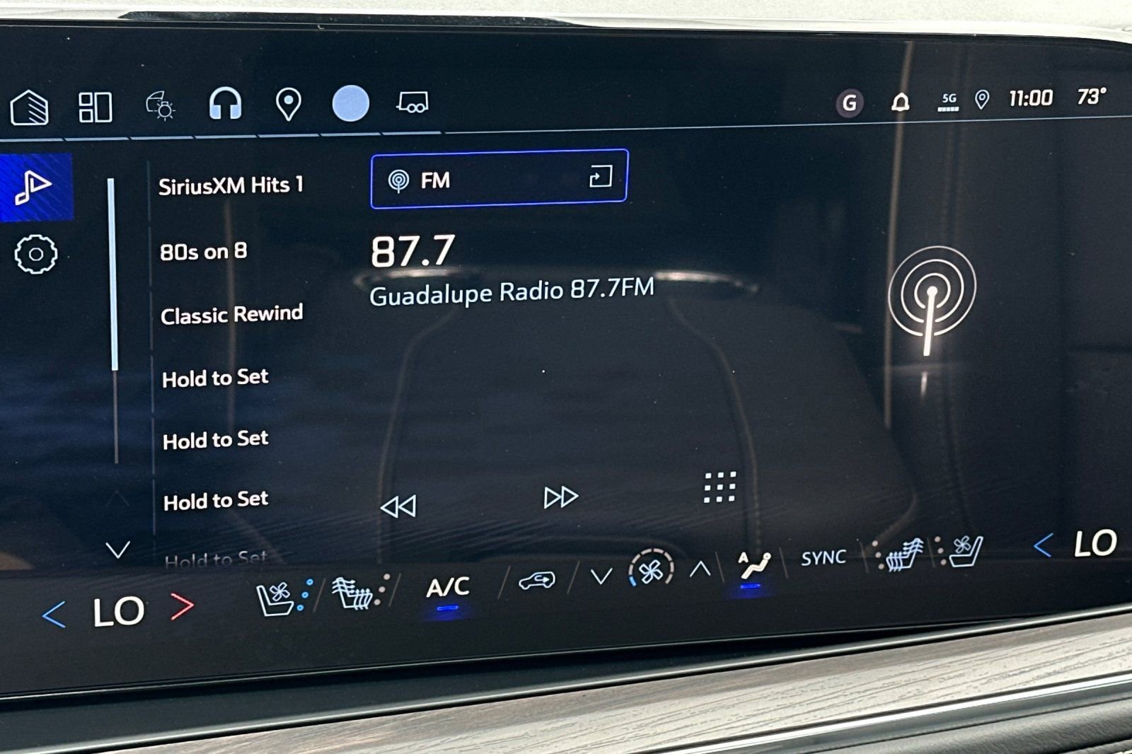 2025 Chevrolet Suburban Premier - Photo 20