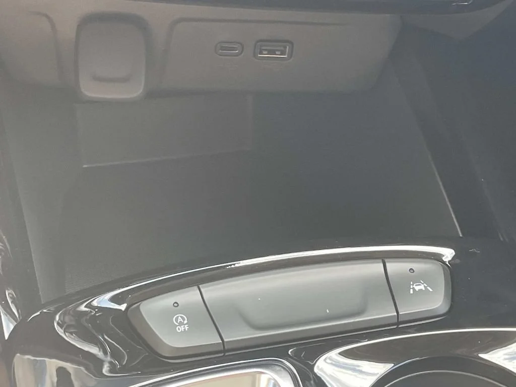 New 2026 Mosaic Black Metallic Chevrolet ACTIV image 18
