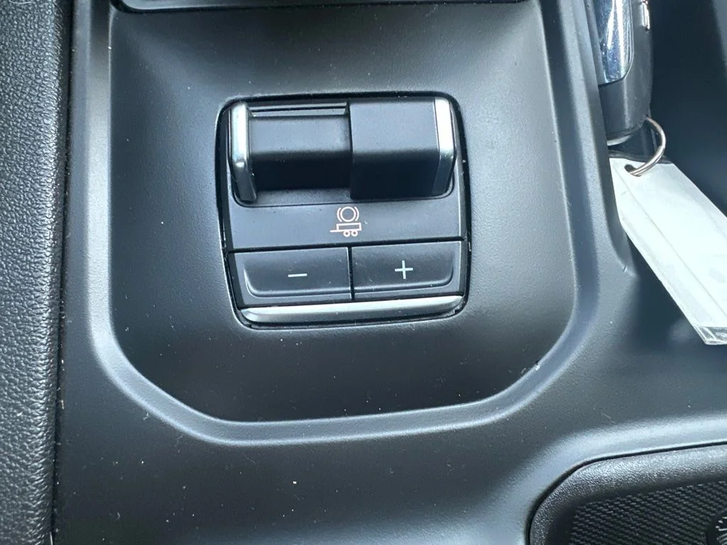 Used 2022 Blue GMC AT4 image 28
