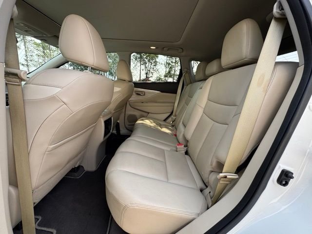 Used 2018 White Nissan SL image 34