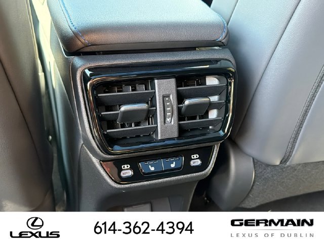 New 2026 Iridium and Black Onyx Lexus  550e F SPORT AWD image 15