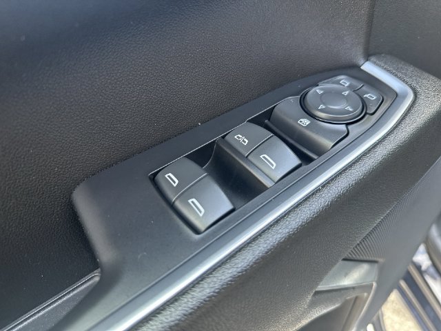 2023 Chevrolet Silverado 1500 LT - Photo 19