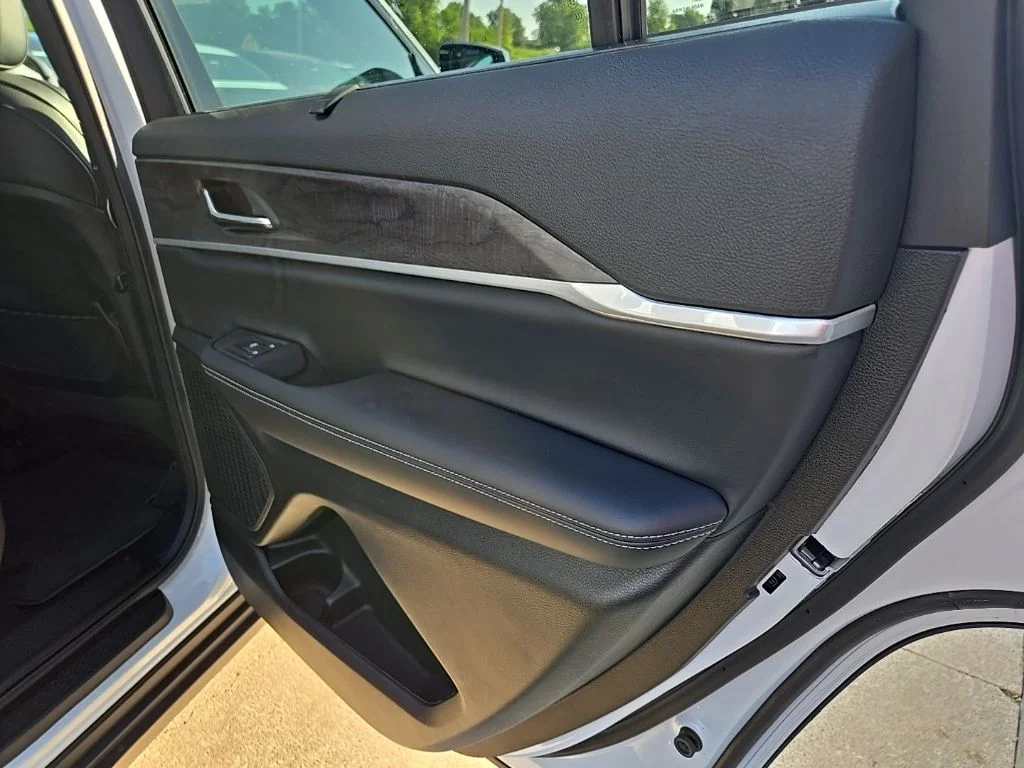 2025 Jeep Grand Cherokee L Limited - Photo 87
