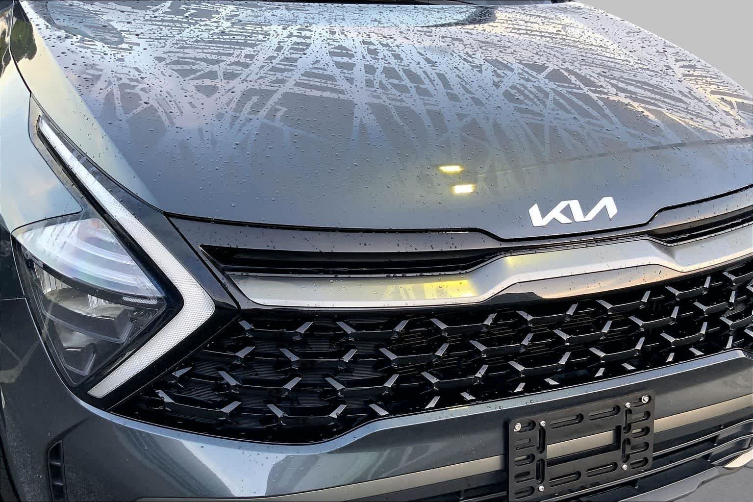 Used 2023 Gravity Gray Kia X-Line image 29