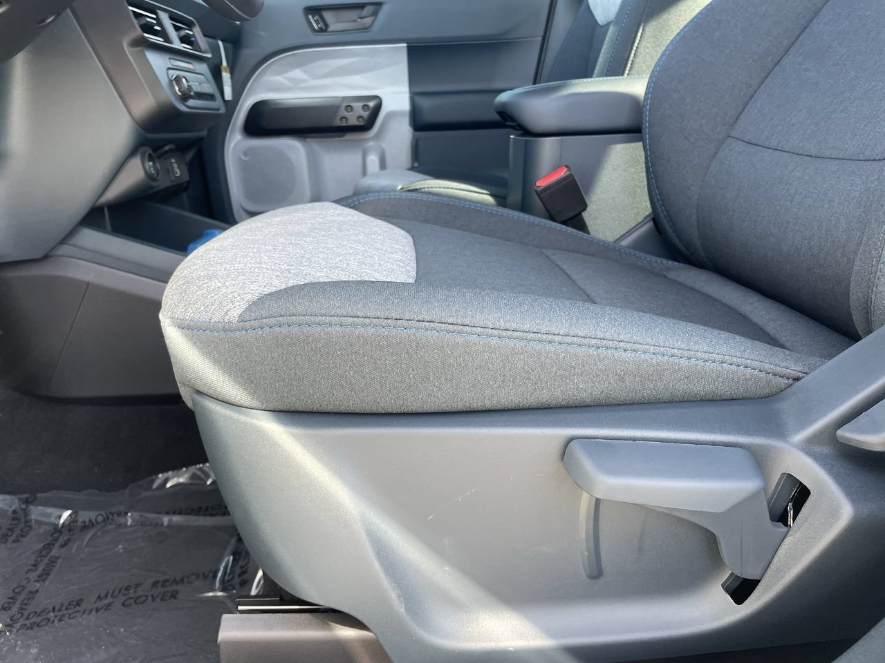 New 2026 Space White Metallic Ford XLT image 19