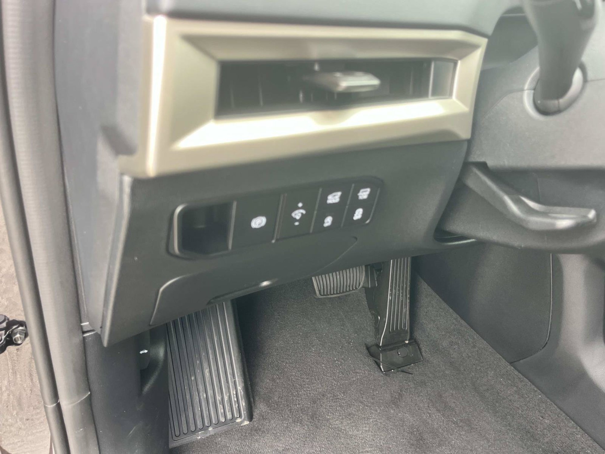 New 2027 Panthera Metal Kia S image 27