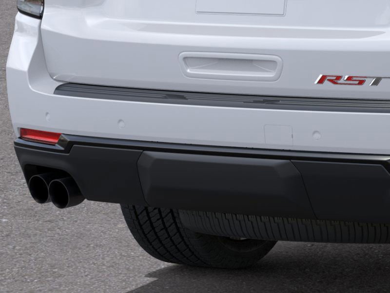 New 2026 Summit White Chevrolet RST image 14