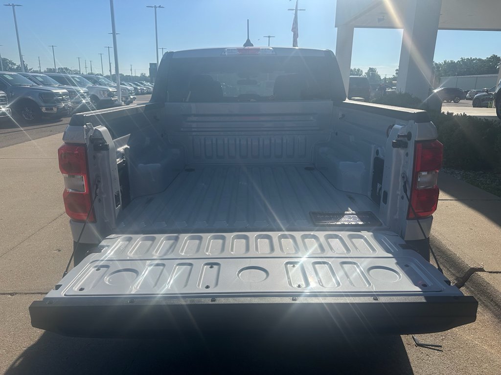 New 2025 Space White Metallic Ford XLT image 10
