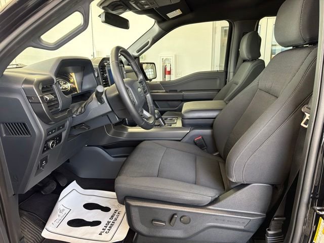 Used 2024 Black Ford XLT image 20
