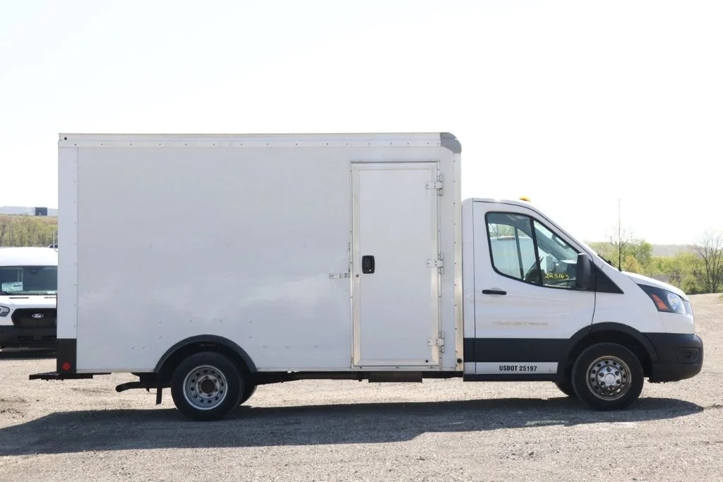 Used 2022 White Ford Base image 9