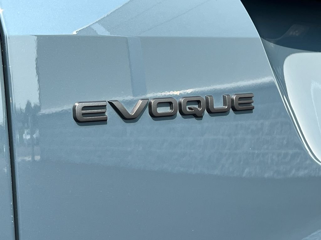 Used 2024  Land Rover Dynamic image 26