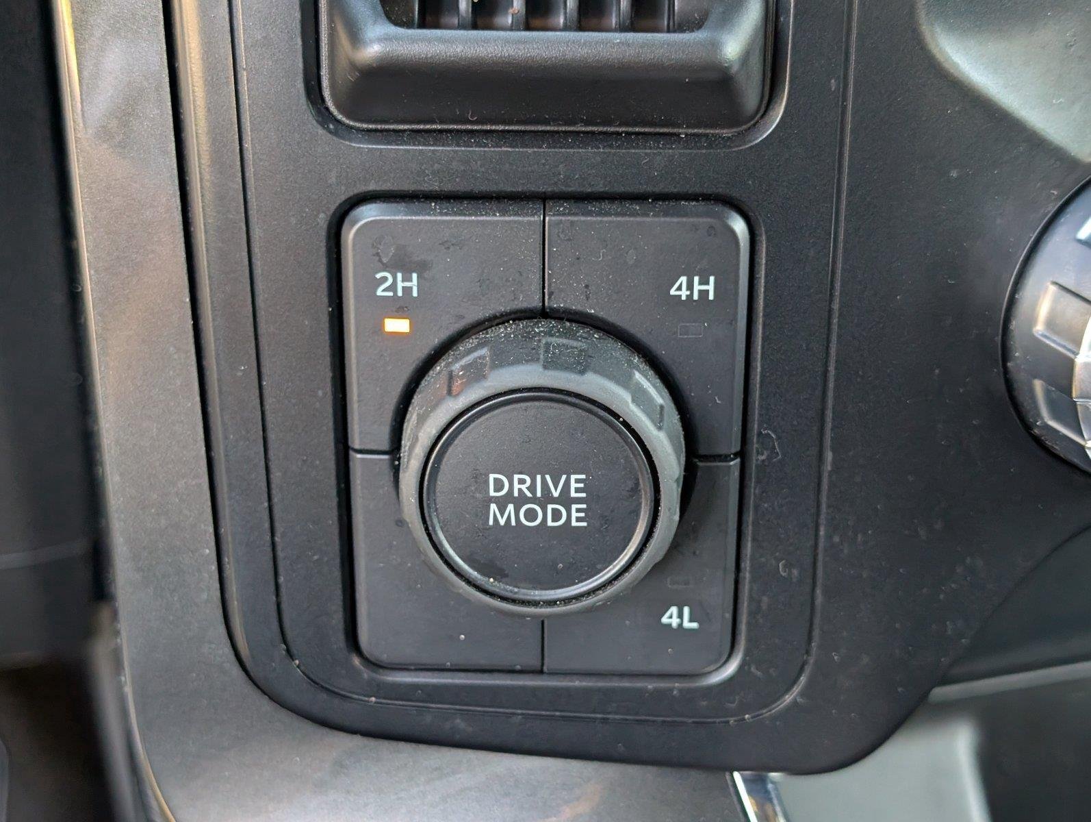 Used 2023 Agate Black Ford XLT image 22
