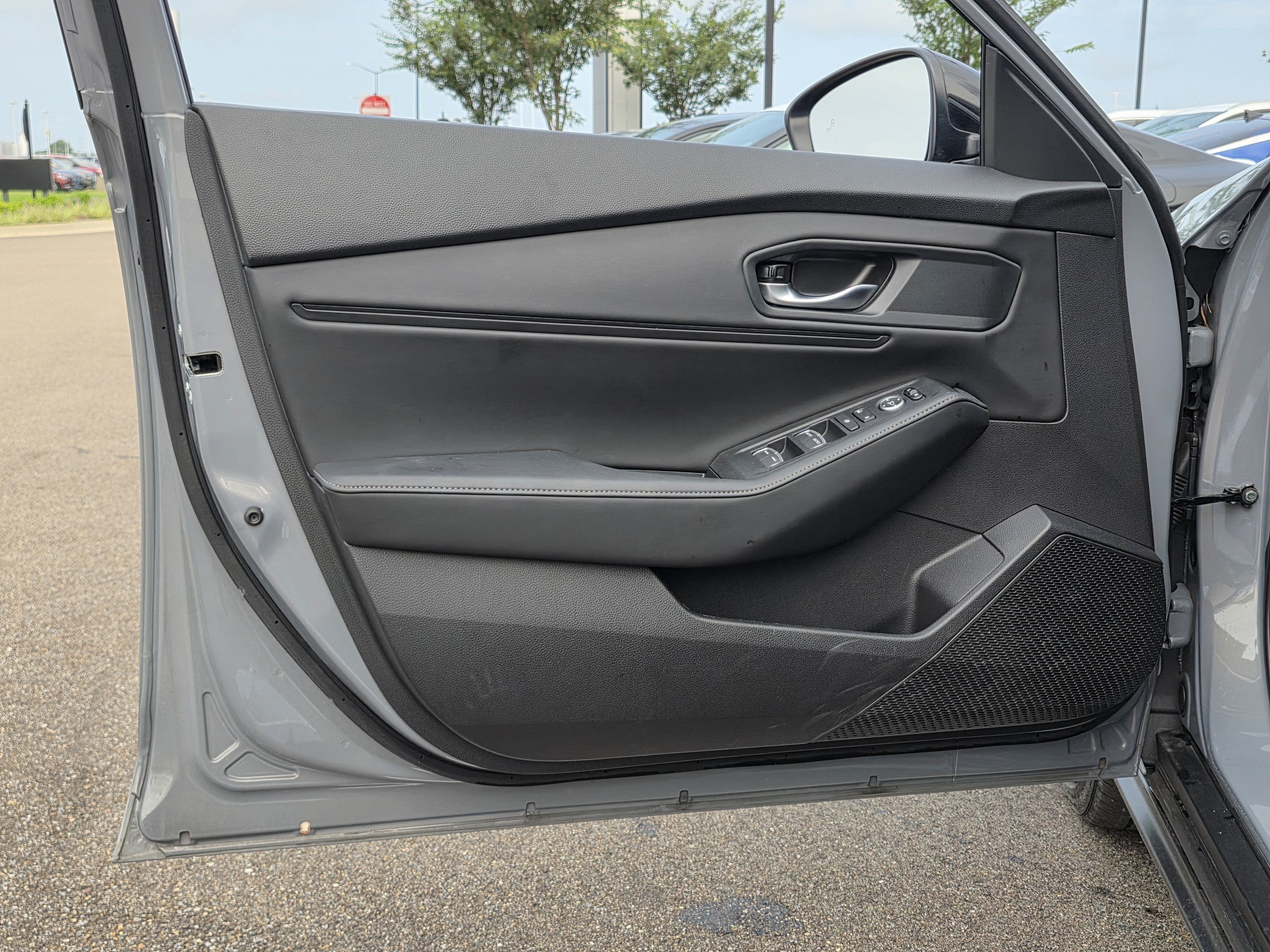 Used 2025 Urban Gray Pearl Honda Sport image 14