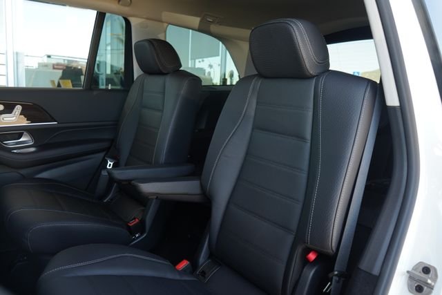 New 2026 Polar White Mercedes-Benz GLS 450 image 29