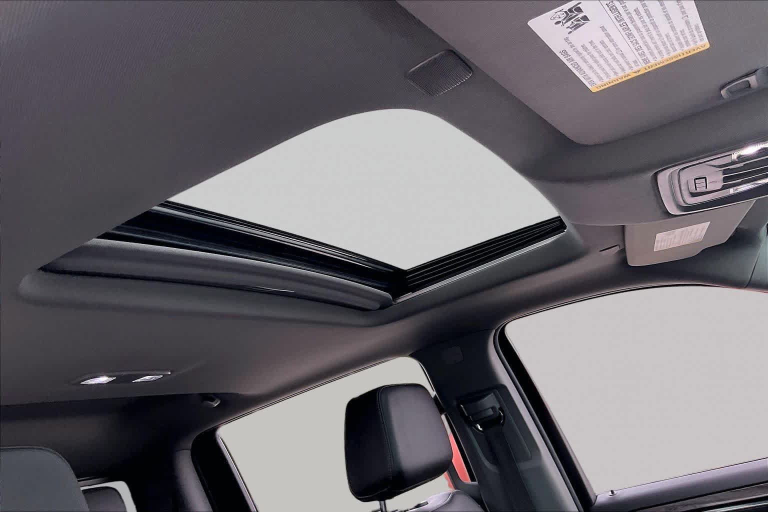 Used 2023 Summit White Chevrolet LTZ image 13
