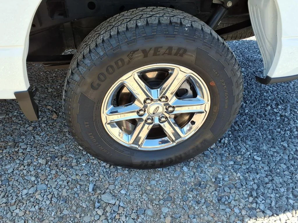 Used 2025 White Ford XLT image 18