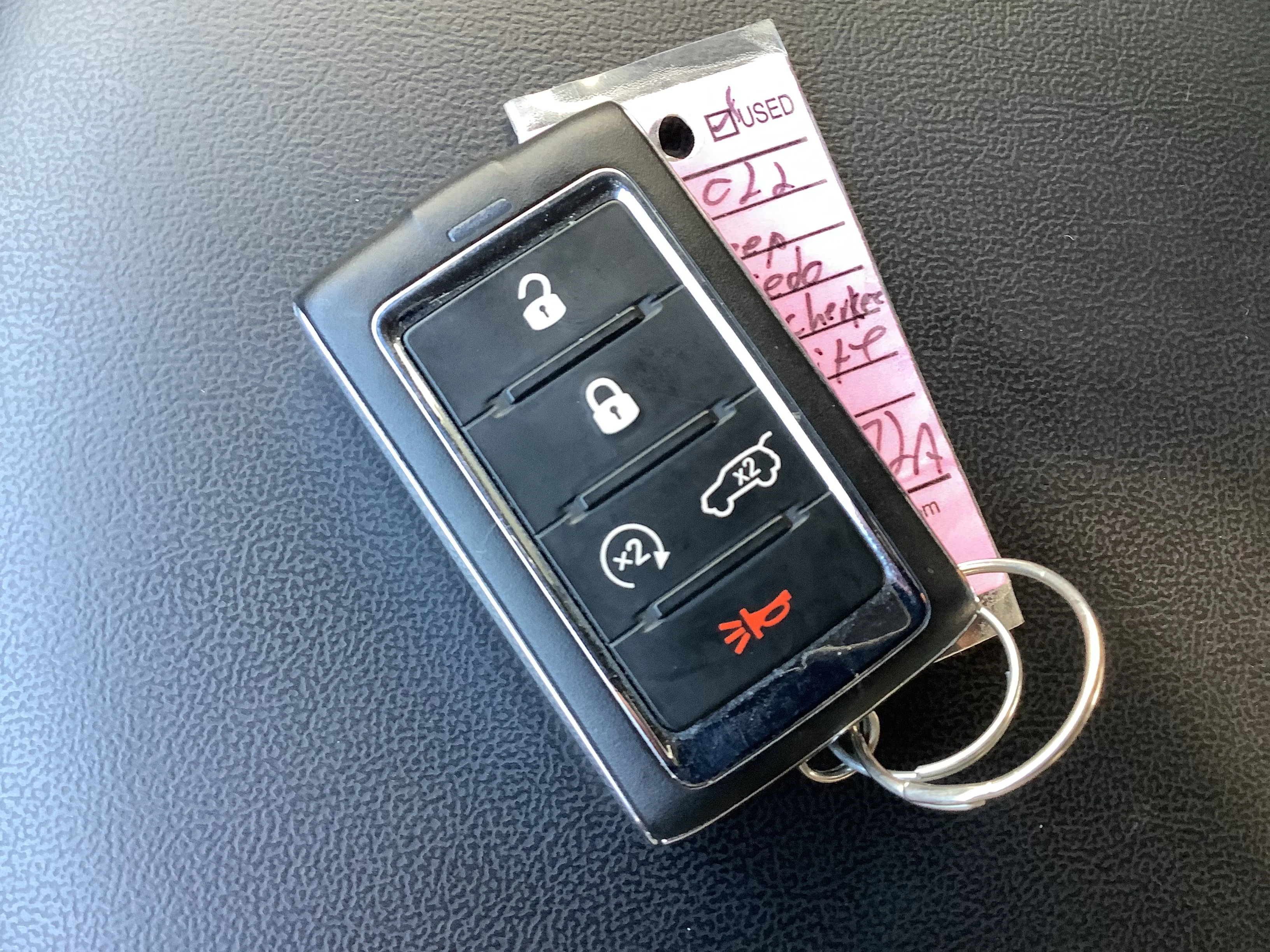 Used 2022 White Jeep Altitude image 16