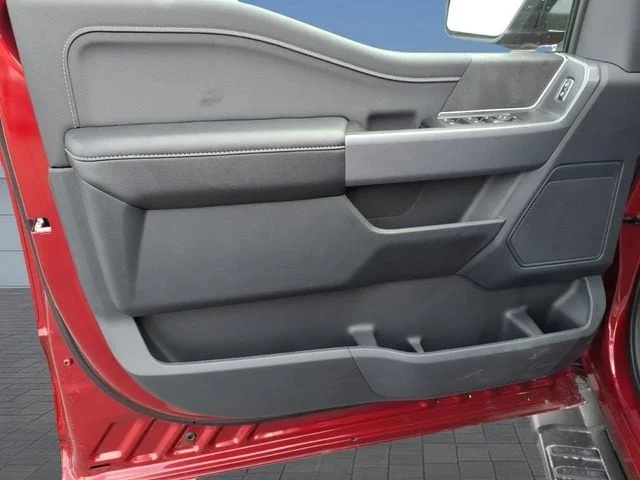New 2026 Ruby Red Metallic Tinted Clearcoat Ford XLT image 43