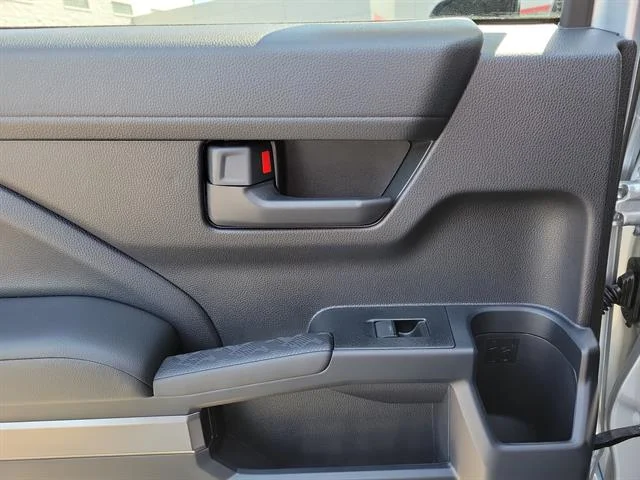 2026 Toyota 4Runner SR5 - Photo 12