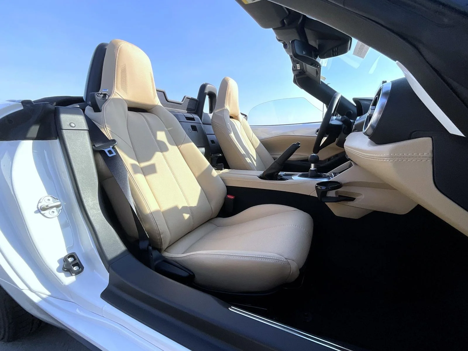 New 2026 Snowflake White Pearl Mazda Grand Touring image 17