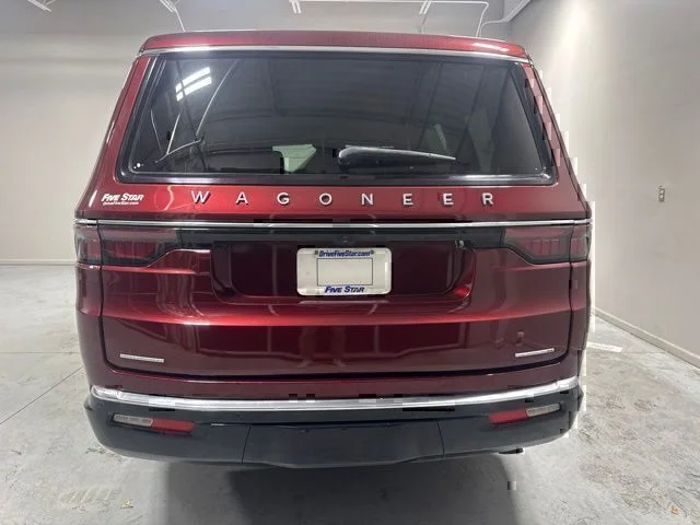Used 2022 Red Jeep Series III image 7